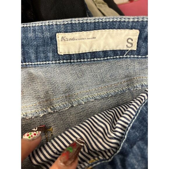 Jean shorts - Picture 3 of 4